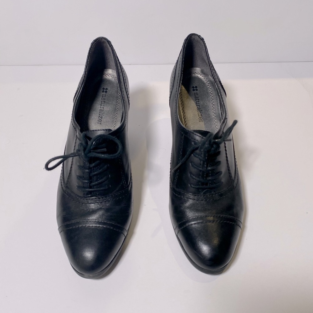 Naturalizer Oxford Heels